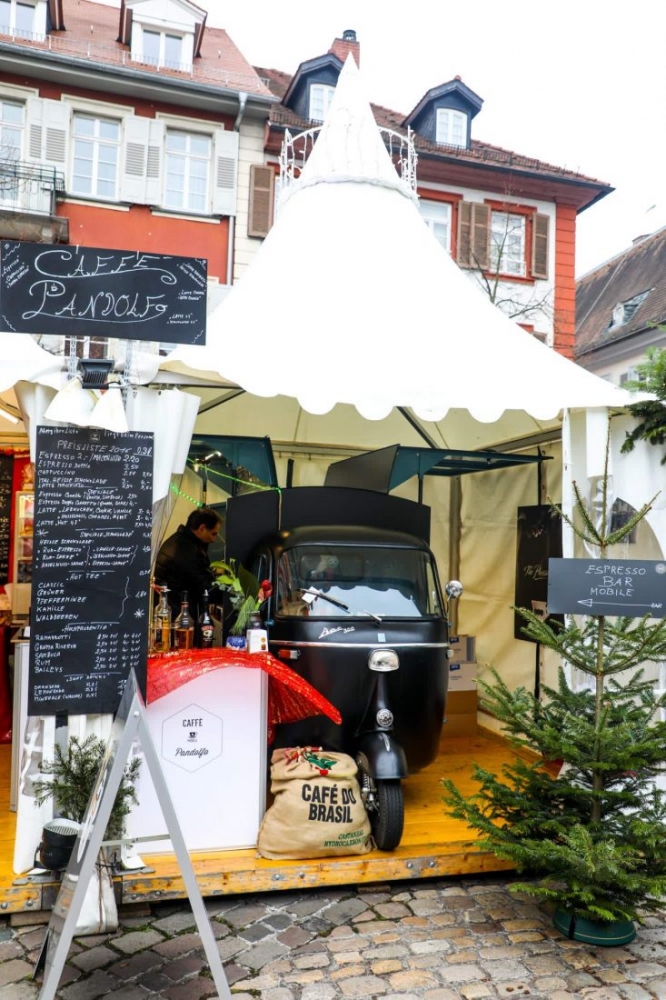 A white tent in Heidelberg at Christmas.
